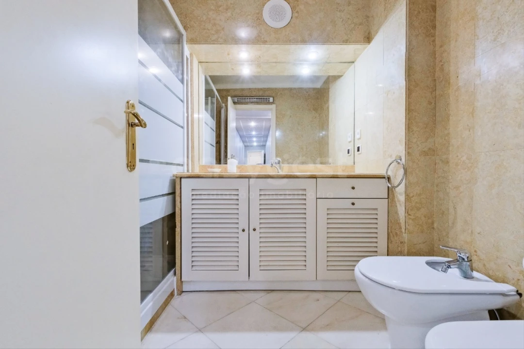 Apartamento T4 para Venda em São Domingos de Benfica Foto 12