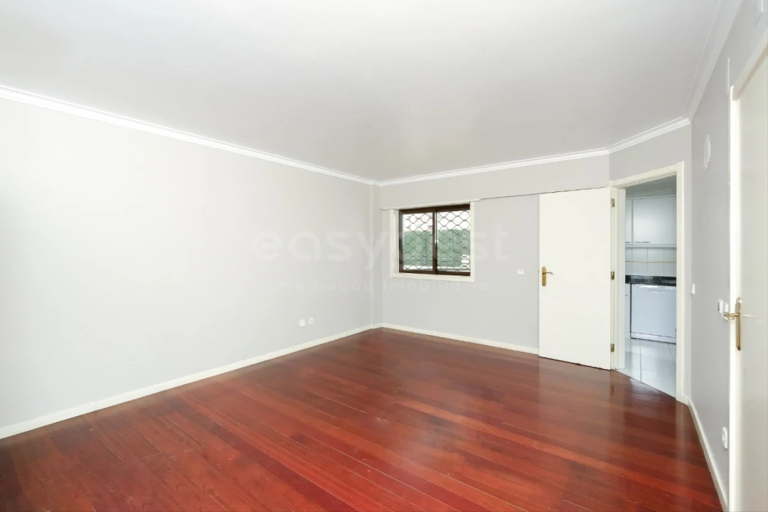 Apartamento T4 para Venda em São Domingos de Benfica Foto 21