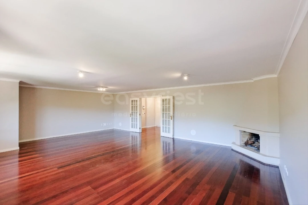 Apartamento T4 para Venda em São Domingos de Benfica Foto 30