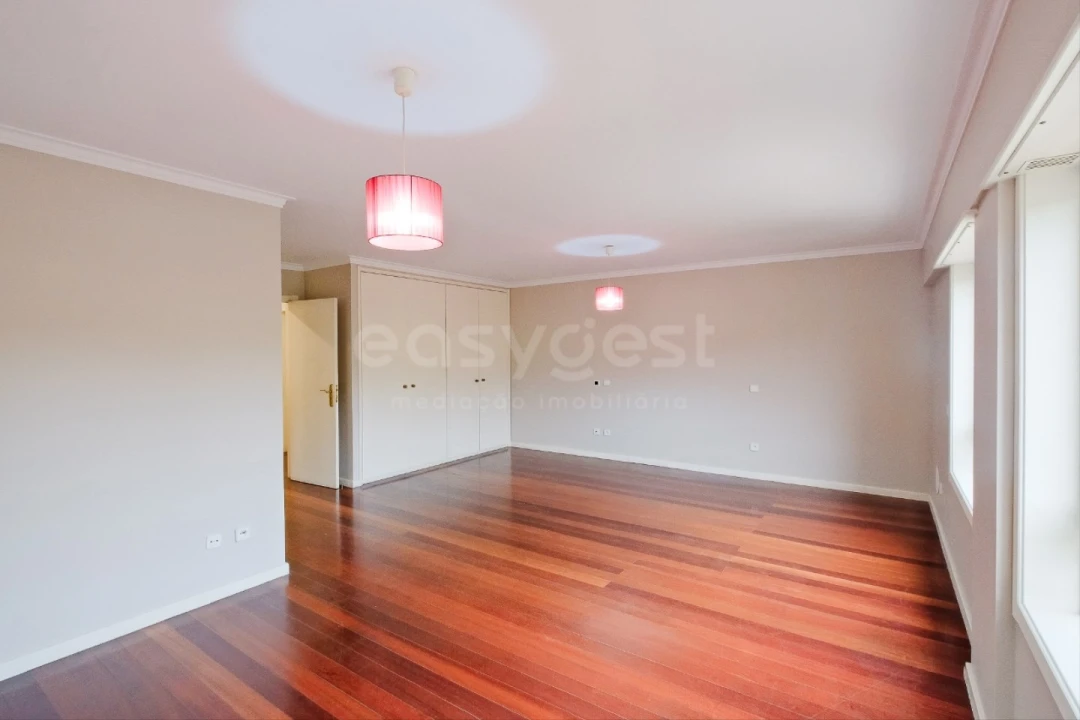 Apartamento T4 para Venda em São Domingos de Benfica Foto 39