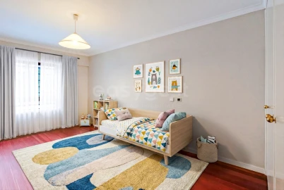 Apartamento T4 para Venda em São Domingos de Benfica