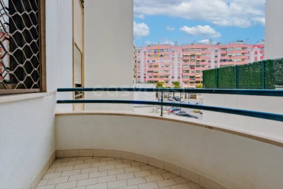 Apartamento T4 para Venda em São Domingos de Benfica