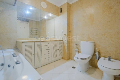 Apartamento T4 para Venda em São Domingos de Benfica