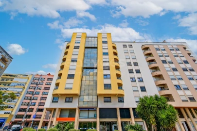 Apartamento T4 para Venda em São Domingos de Benfica