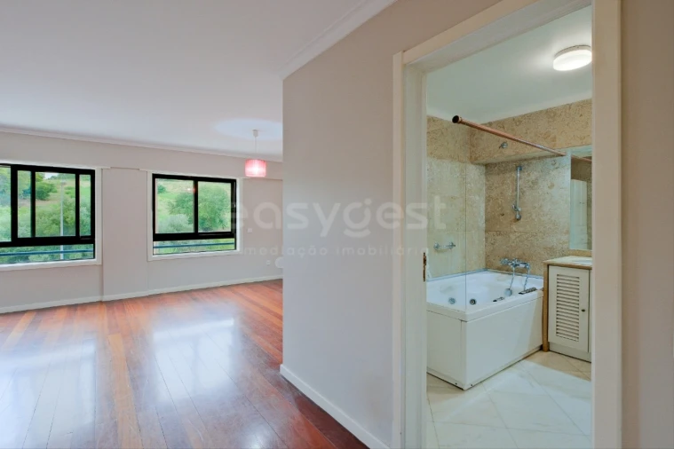 Apartamento T4 para Venda em São Domingos de Benfica Foto 37