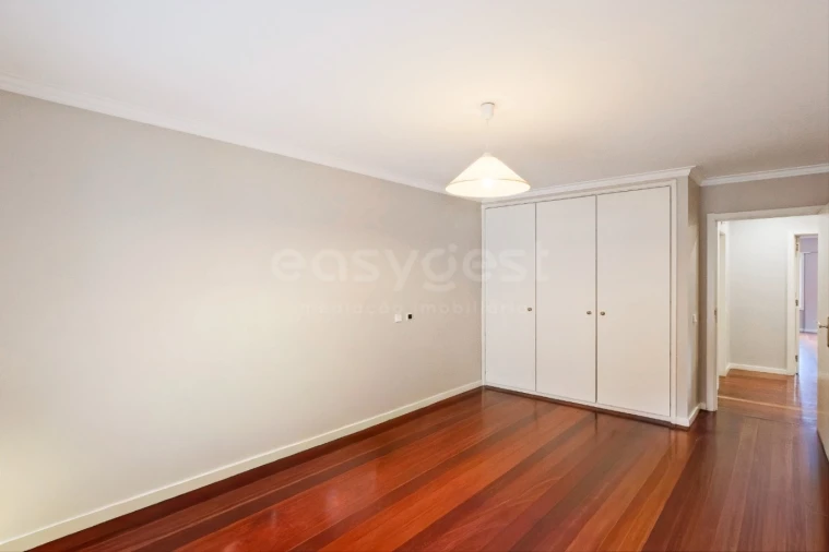Apartamento T4 para Venda em São Domingos de Benfica Foto 42