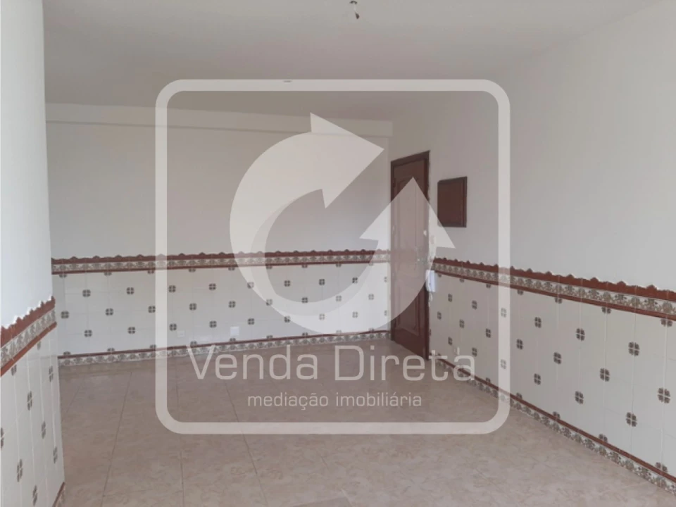 Apartamento T3 para Venda em Santo Antonio da Charneca Foto 6