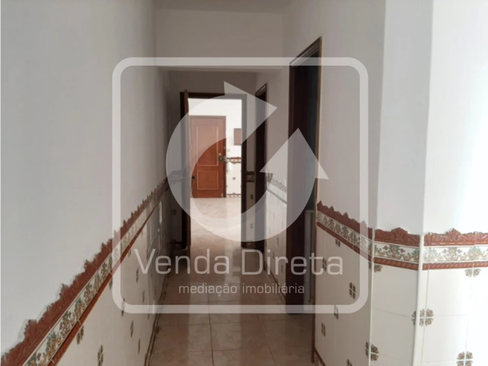 Apartamento T3 para Venda em Santo Antonio da Charneca Foto 7