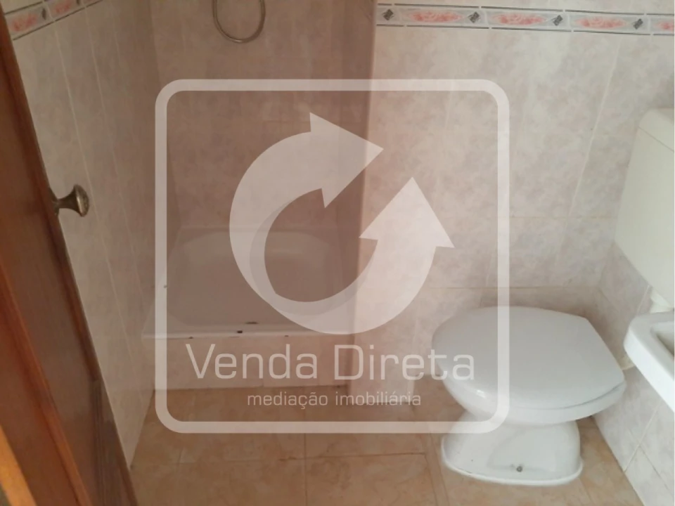 Apartamento T3 para Venda em Santo Antonio da Charneca Foto 15