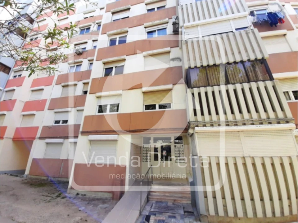 Apartamento T3 para Venda em Santo Antonio da Charneca Foto 18