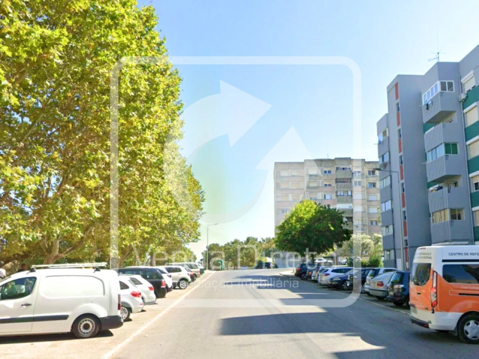 Apartamento T3 para Venda em Santo Antonio da Charneca Foto 21