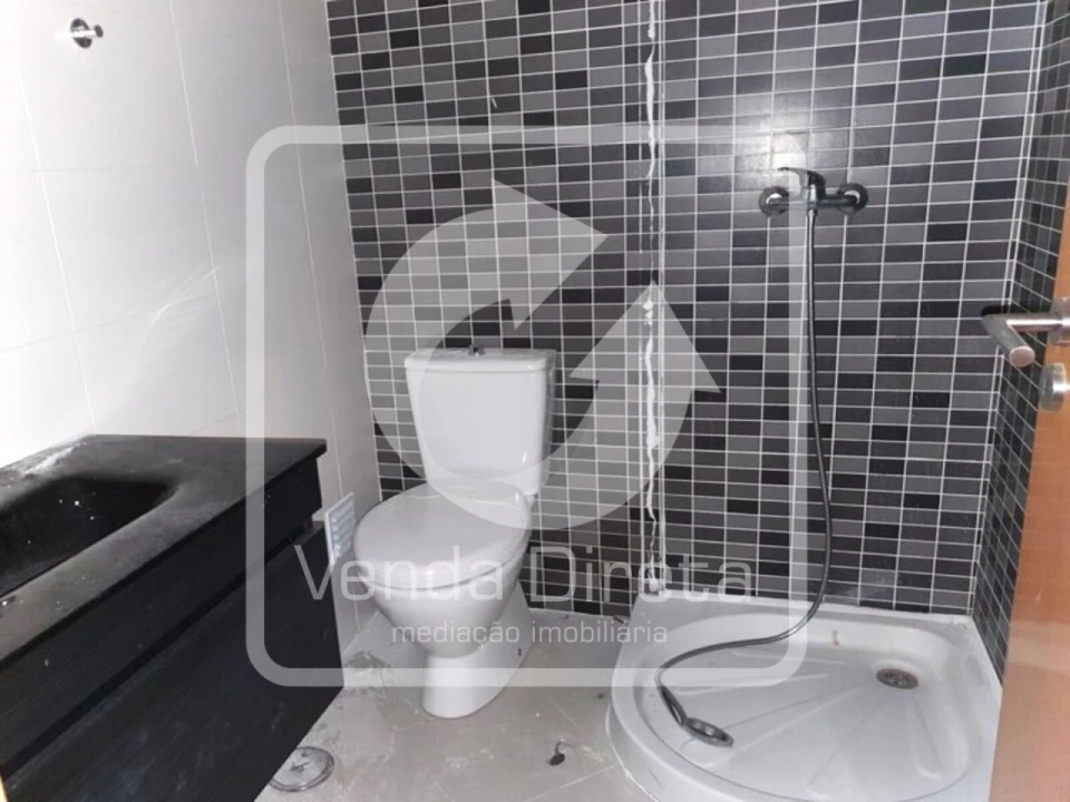 Apartamento T4 para Venda em Pinhal Novo Foto 11
