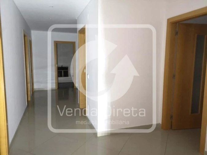 Apartamento T4 para Venda em Pinhal Novo Foto 5