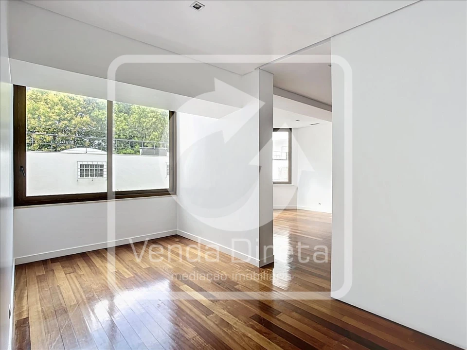 Apartamento T4 para Venda em Avenidas Novas Foto 7