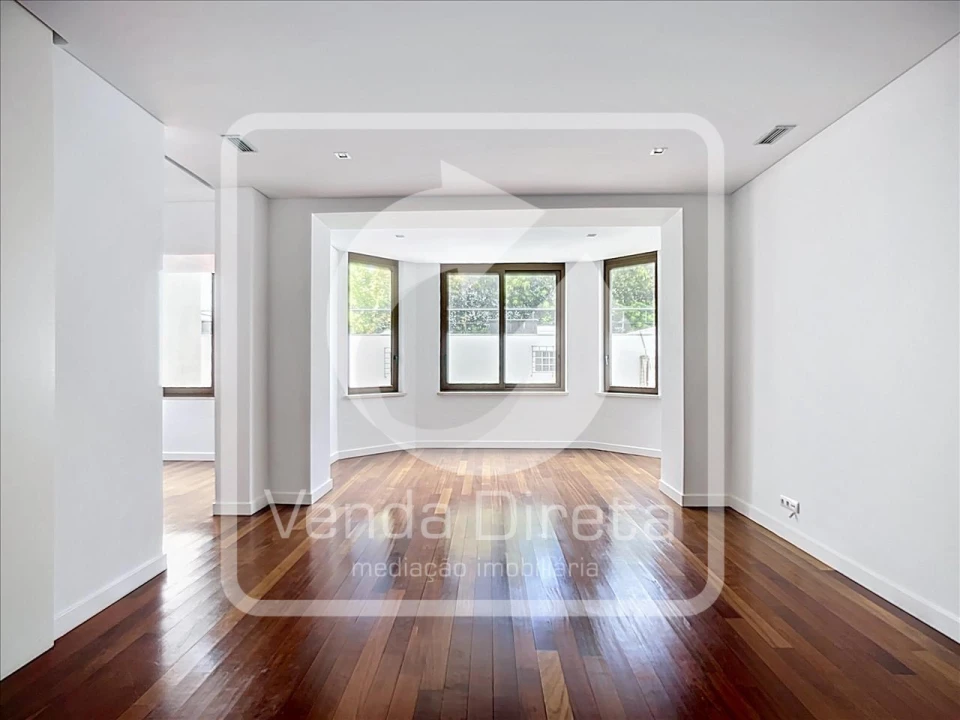 Apartamento T4 para Venda em Avenidas Novas Foto 8
