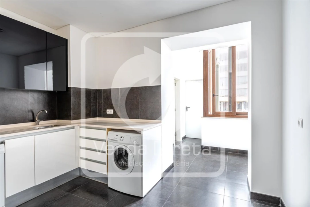 Apartamento T4 para Venda em Avenidas Novas Foto 10