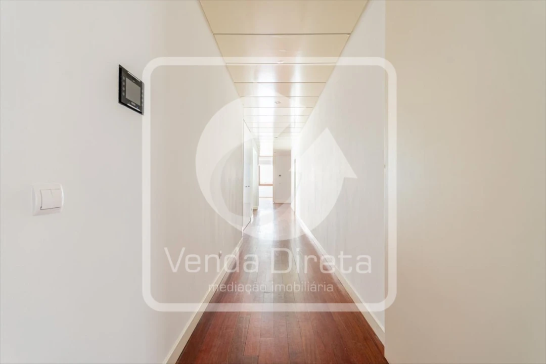 Apartamento T4 para Venda em Avenidas Novas Foto 11