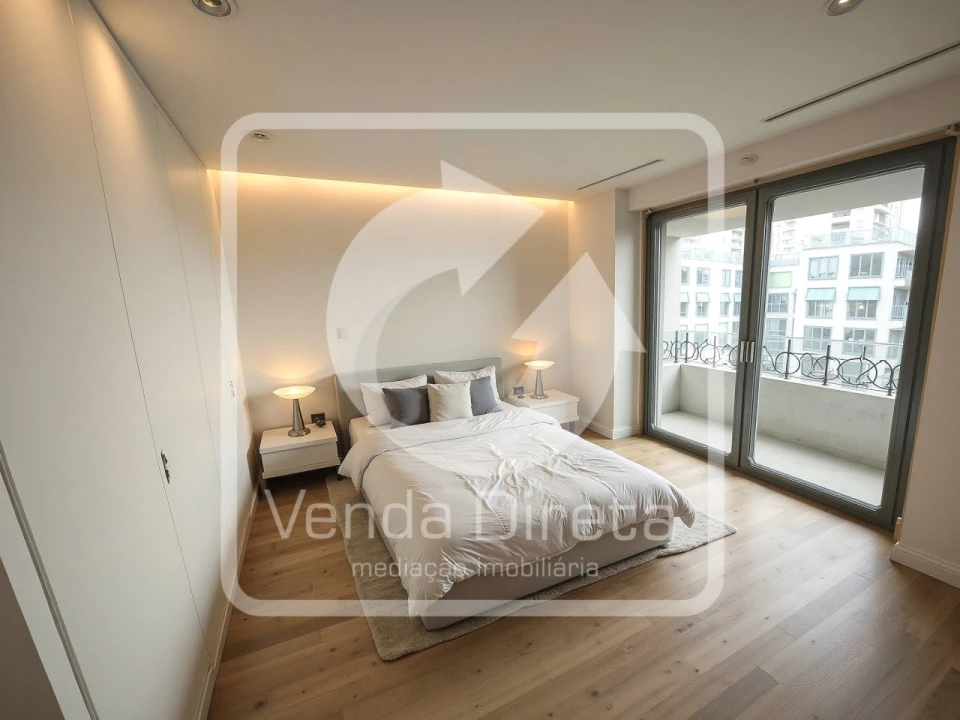 Apartamento T4 para Venda em Avenidas Novas Foto 13