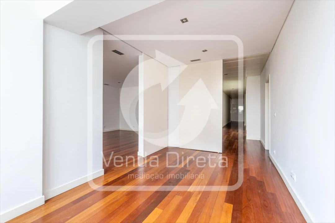 Apartamento T4 para Venda em Avenidas Novas Foto 16