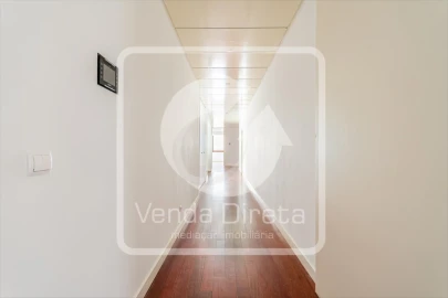 Apartamento T4 para Venda em Avenidas Novas