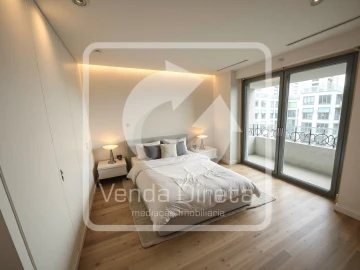 Apartamento T4 para Venda em Avenidas Novas