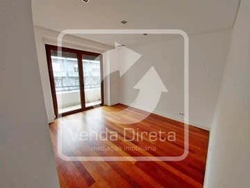 Apartamento T4 para Venda em Avenidas Novas