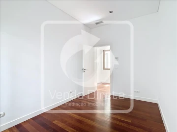 Apartamento T4 para Venda em Avenidas Novas