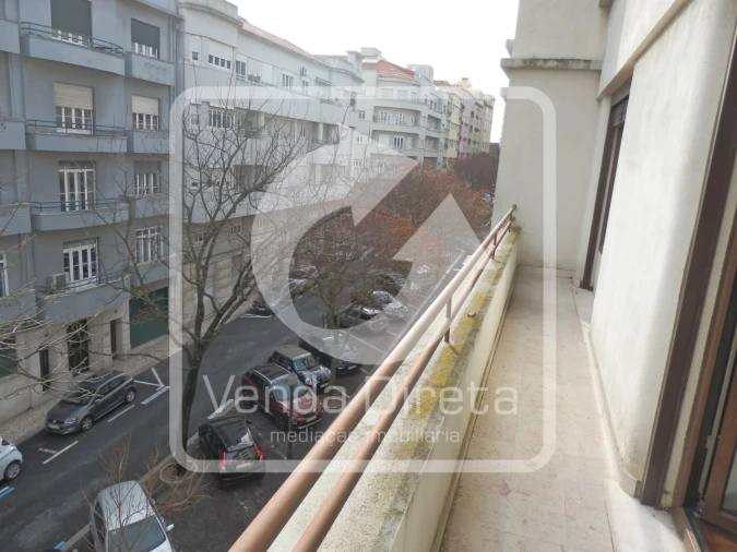 Apartamento T4 para Venda em Avenidas Novas Foto 5