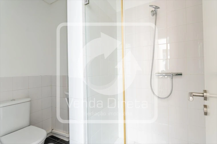 Apartamento T4 para Venda em Avenidas Novas Foto 23