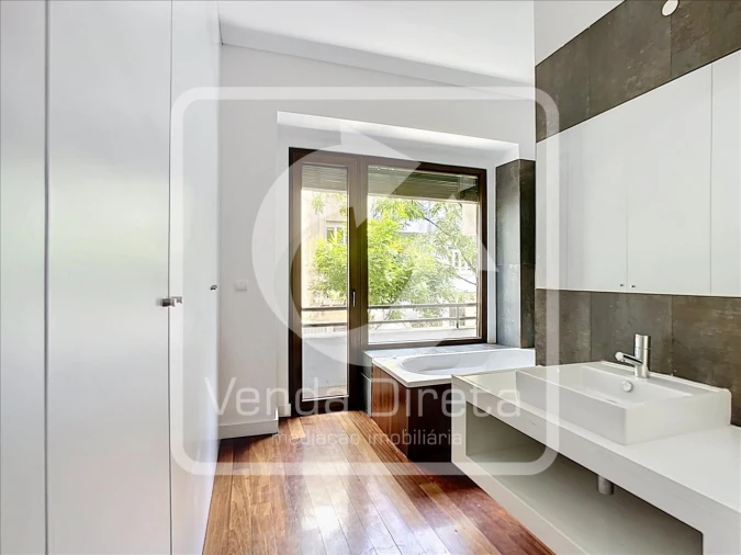 Apartamento T4 para Venda em Avenidas Novas Foto 24