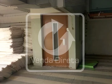 Armazém para Venda em São Domingos de Benfica