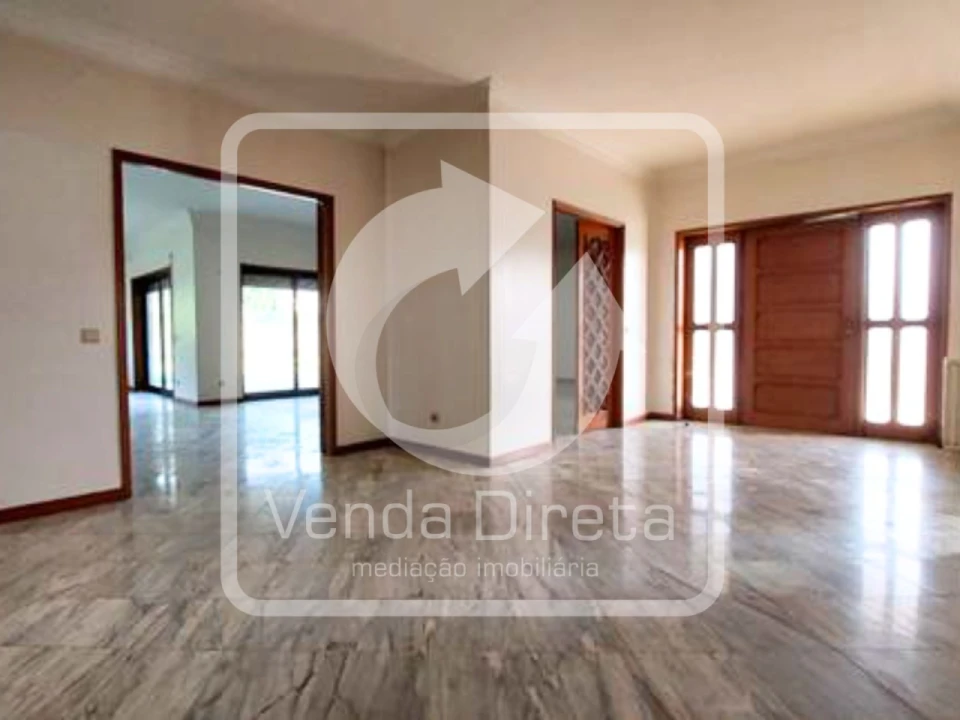 Moradia T5 para Venda em Ruivães e Novais Foto 8