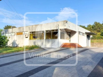 Moradia T5 para Venda em Ruivães e Novais