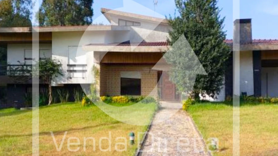 Moradia T5 para Venda em Ruivães e Novais