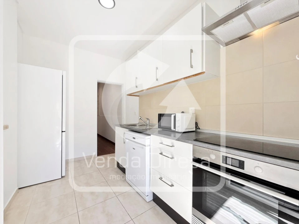 Apartamento T1 para Venda em Camarate, Unhos e Apelação Foto 14