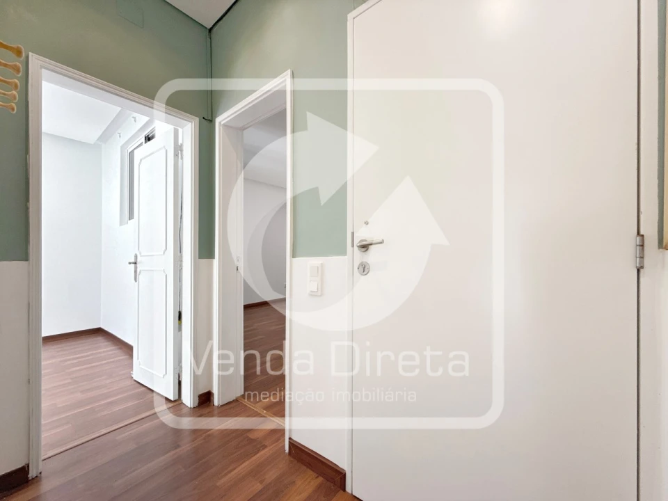 Apartamento T1 para Venda em Camarate, Unhos e Apelação Foto 15