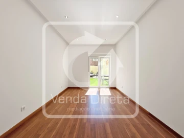 Apartamento T1 para Venda em Camarate, Unhos e Apelação