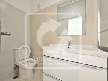 Apartamento T1 para Venda em Camarate, Unhos e Apelação