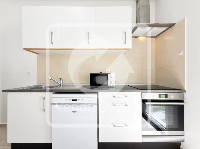 Apartamento T1 para Venda em Camarate, Unhos e Apelação Foto 12