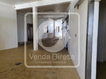 Armazém para Venda em Trancoso (São Pedro e Santa Maria) e Souto Maior