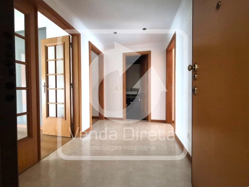 Apartamento T2 para Venda em Laranjeiro e Feijó Foto 7