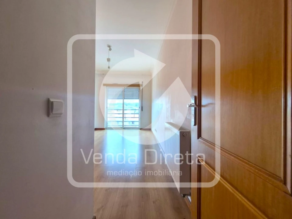 Apartamento T2 para Venda em Laranjeiro e Feijó Foto 8