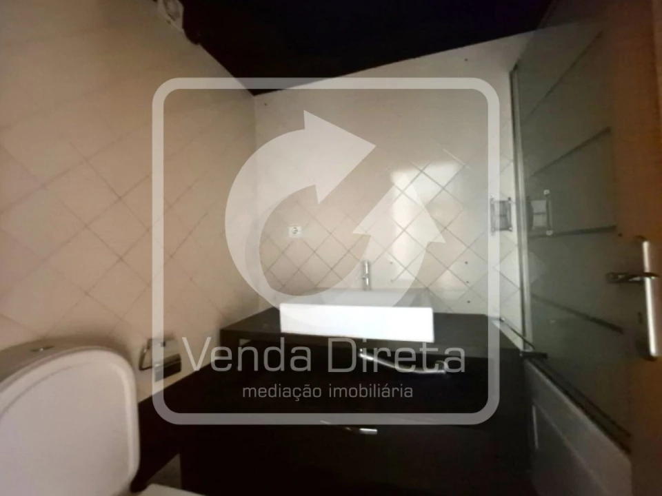 Apartamento T2 para Venda em Laranjeiro e Feijó Foto 19