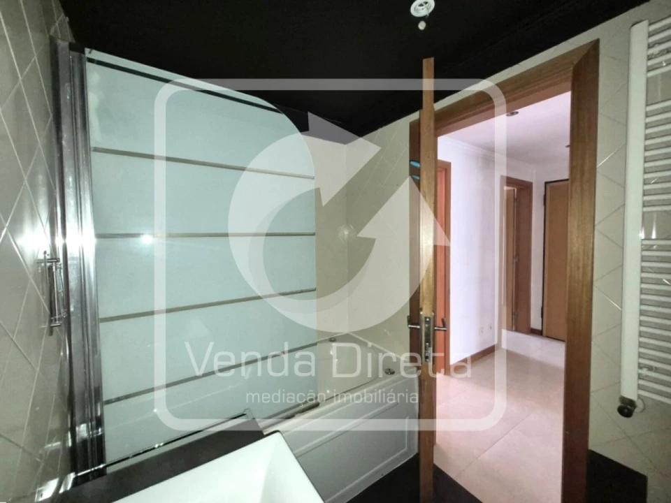 Apartamento T2 para Venda em Laranjeiro e Feijó Foto 20