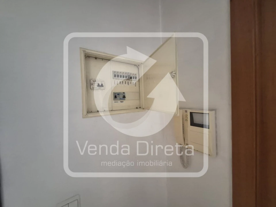 Apartamento T2 para Venda em Laranjeiro e Feijó Foto 22