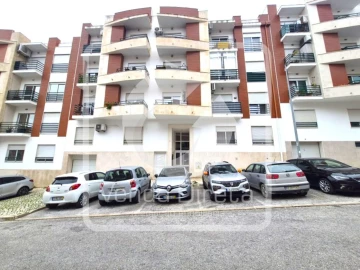 Apartamento T2 para Venda em Laranjeiro e Feijó