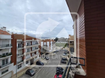 Apartamento T2 para Venda em Laranjeiro e Feijó