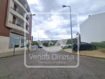 Apartamento T2 para Venda em Laranjeiro e Feijó