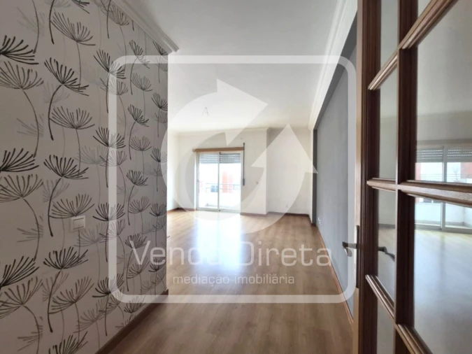 Apartamento T2 para Venda em Laranjeiro e Feijó Foto 4