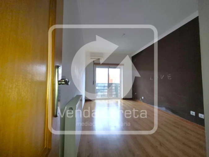 Apartamento T2 para Venda em Laranjeiro e Feijó Foto 12